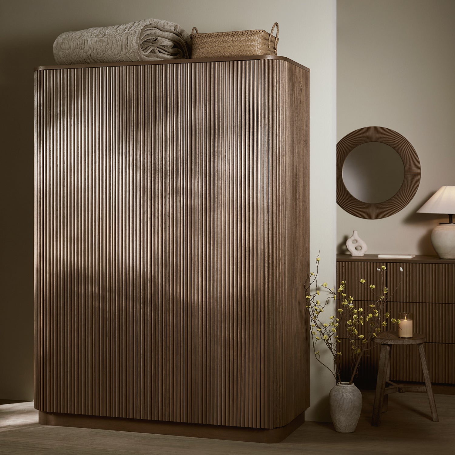Wardrobes & Storage
